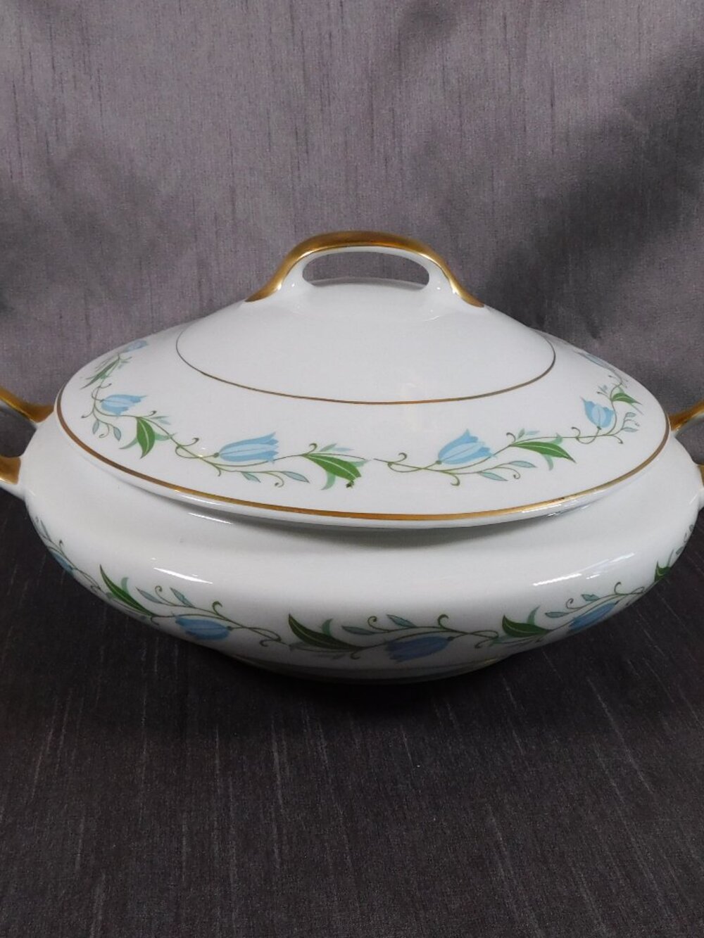 Royal Jackson Round Covered Vegetable Serving Dish in Sylvia # 25934
